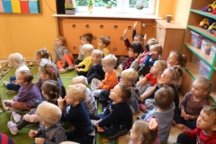 Dzieci aktywnie uczestniczyły w zajęciach.